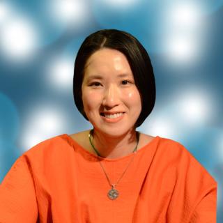 �V�ؑ�q�搶�̃v���t�B�[���ʐ^